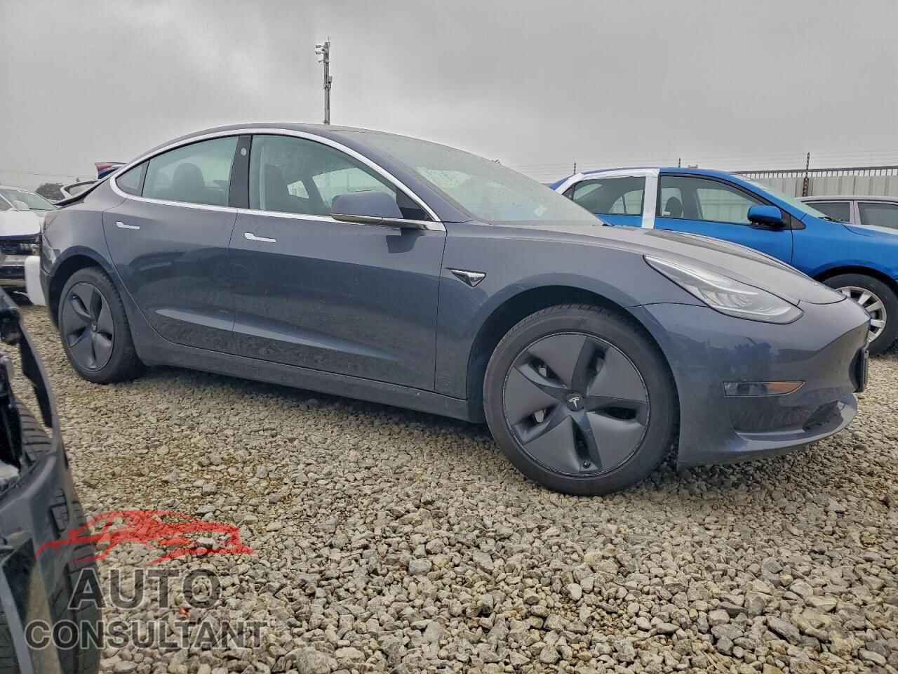 TESLA MODEL 3 2018 - 5YJ3E1EA8JF033725