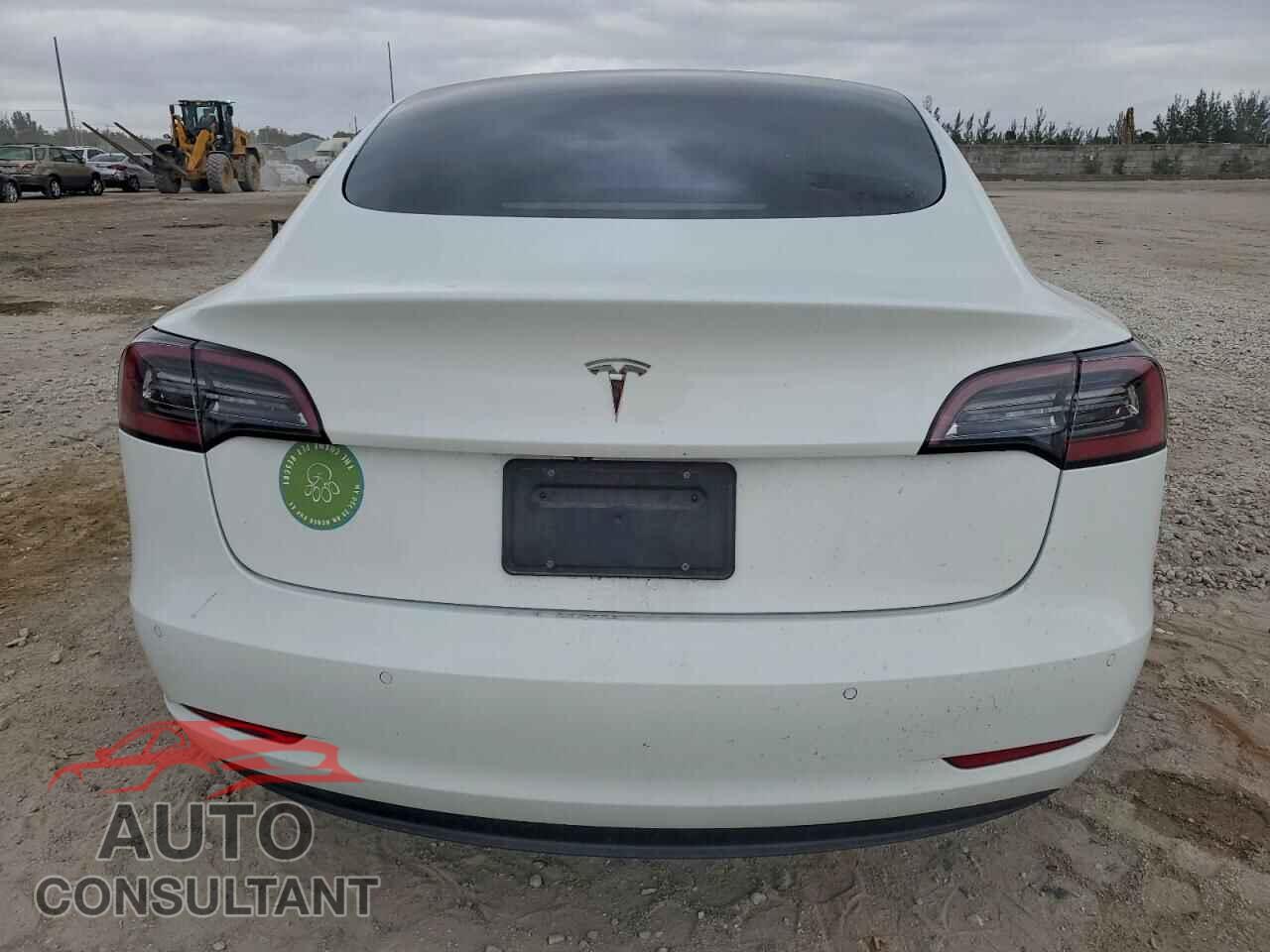 TESLA MODEL 3 2021 - 5YJ3E1EA1MF867355