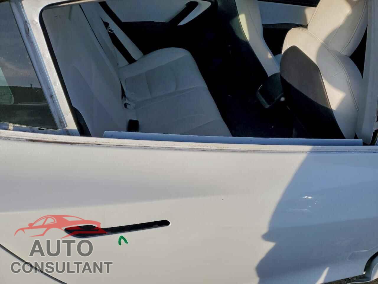 TESLA MODEL 3 2021 - 5YJ3E1EA6MF851913