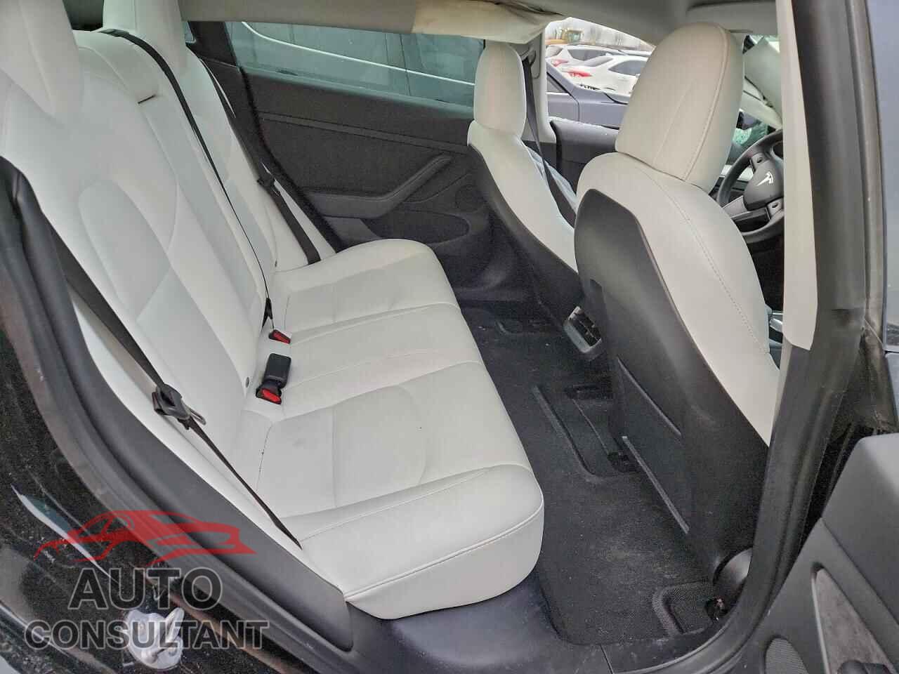 TESLA MODEL 3 2023 - 5YJ3E1EA4PF384852