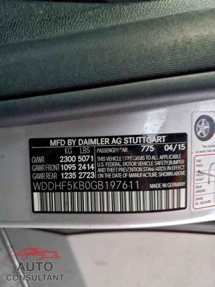 MERCEDES-BENZ E-CLASS 2016 - WDDHF5KB0GB197611