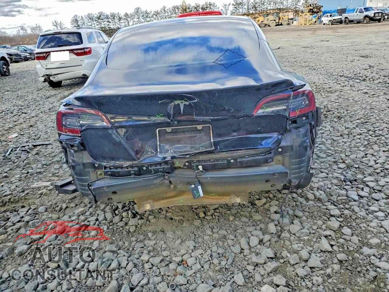 TESLA MODEL 3 2018 - 5YJ3E1EA8JF071231