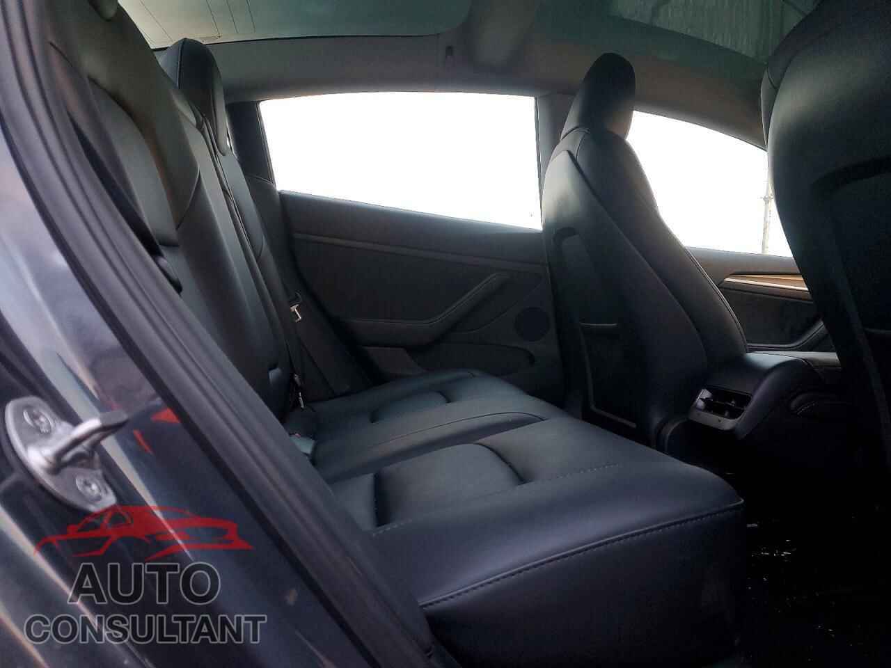TESLA MODEL 3 2023 - 5YJ3E1EA7PF663812