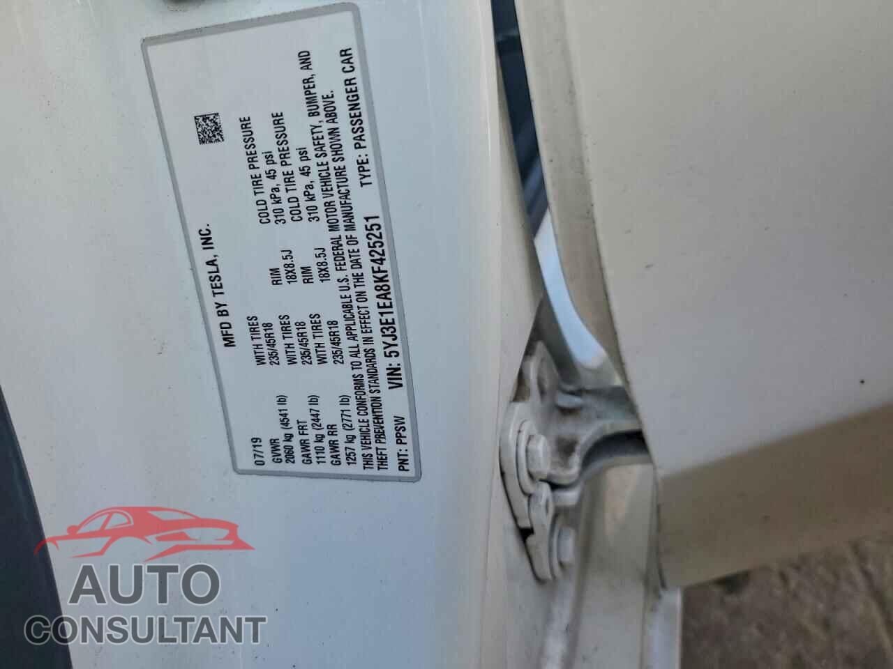 TESLA MODEL 3 2019 - 5YJ3E1EA8KF425251