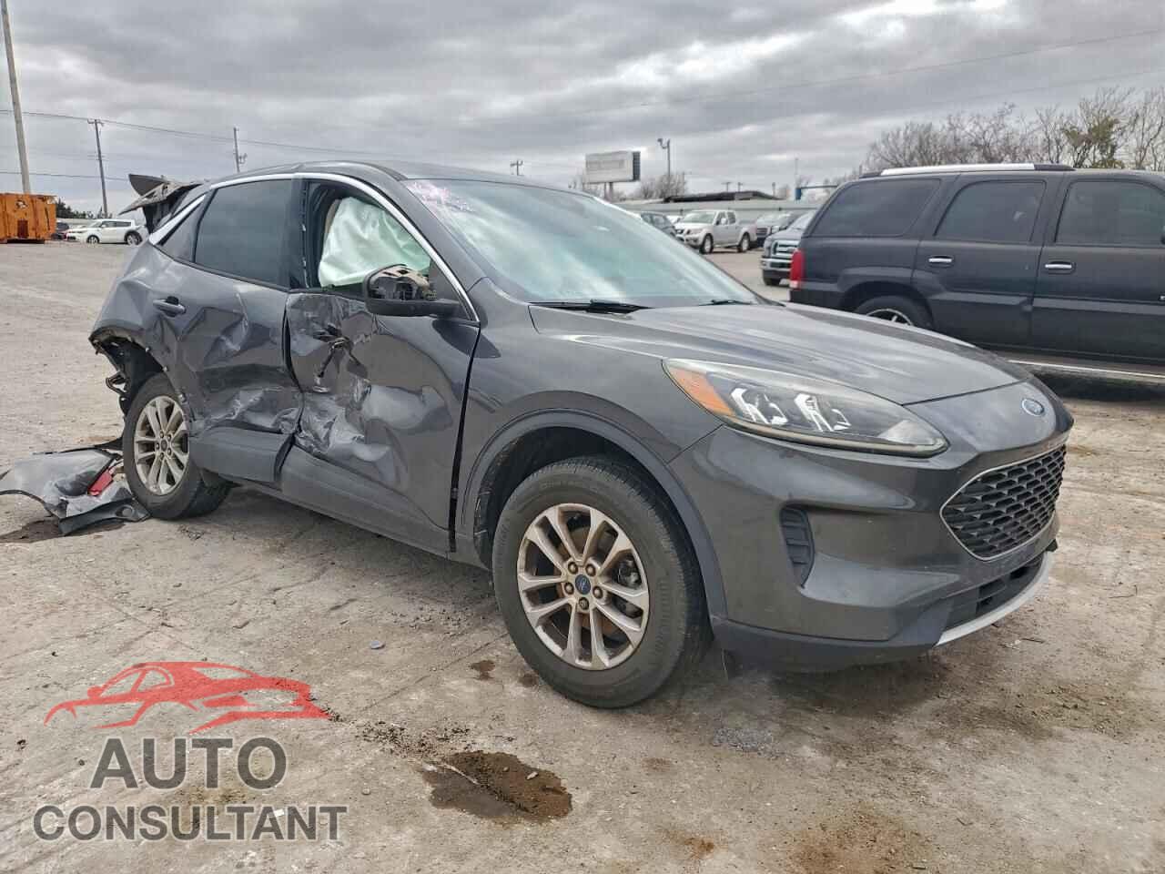 FORD ESCAPE 2020 - 1FMCU0G61LUA75925
