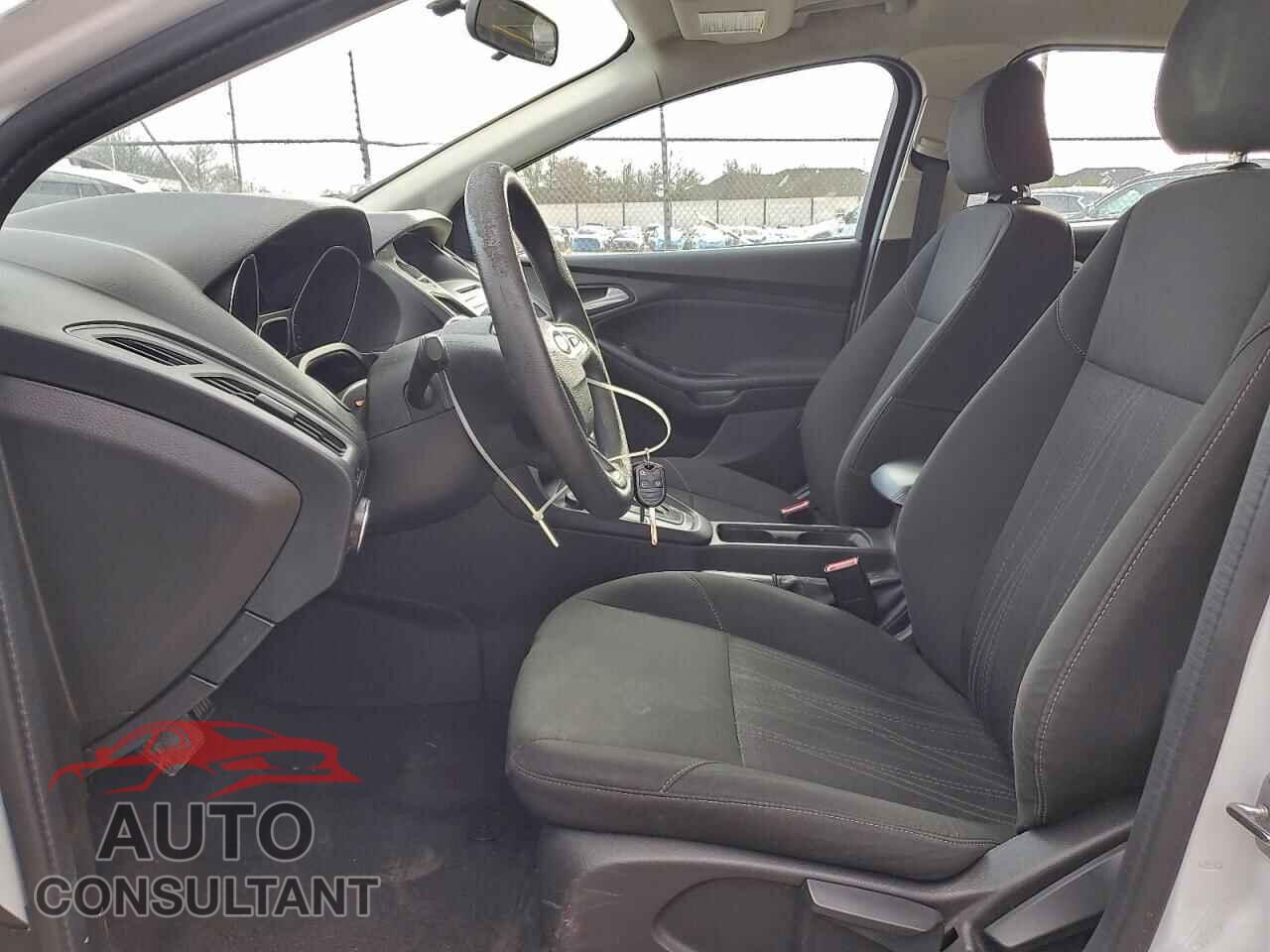 FORD FOCUS 2016 - 1FADP3KE7GL211086