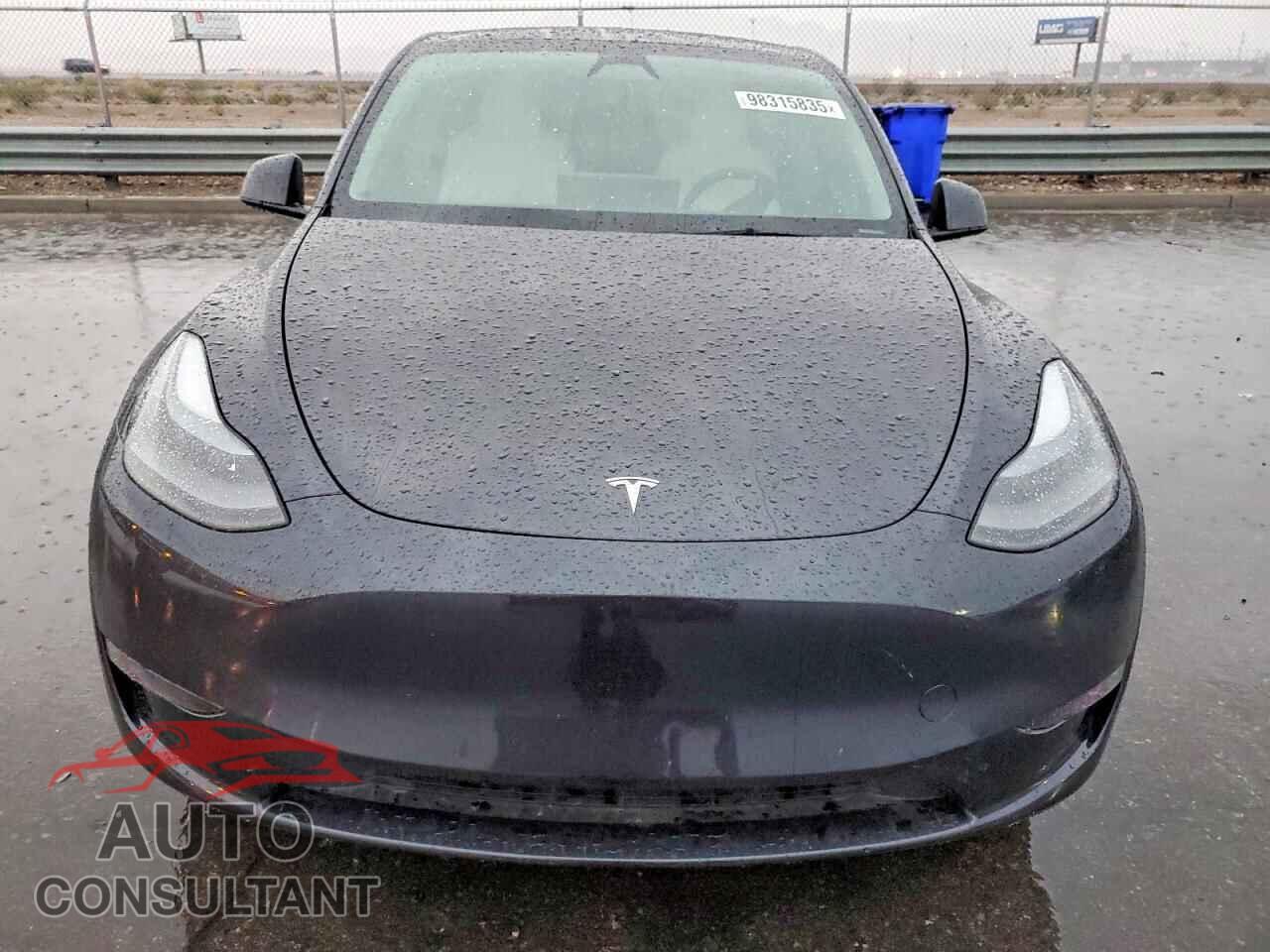 TESLA MODEL Y 2024 - 7SAYGAEE7RF037685