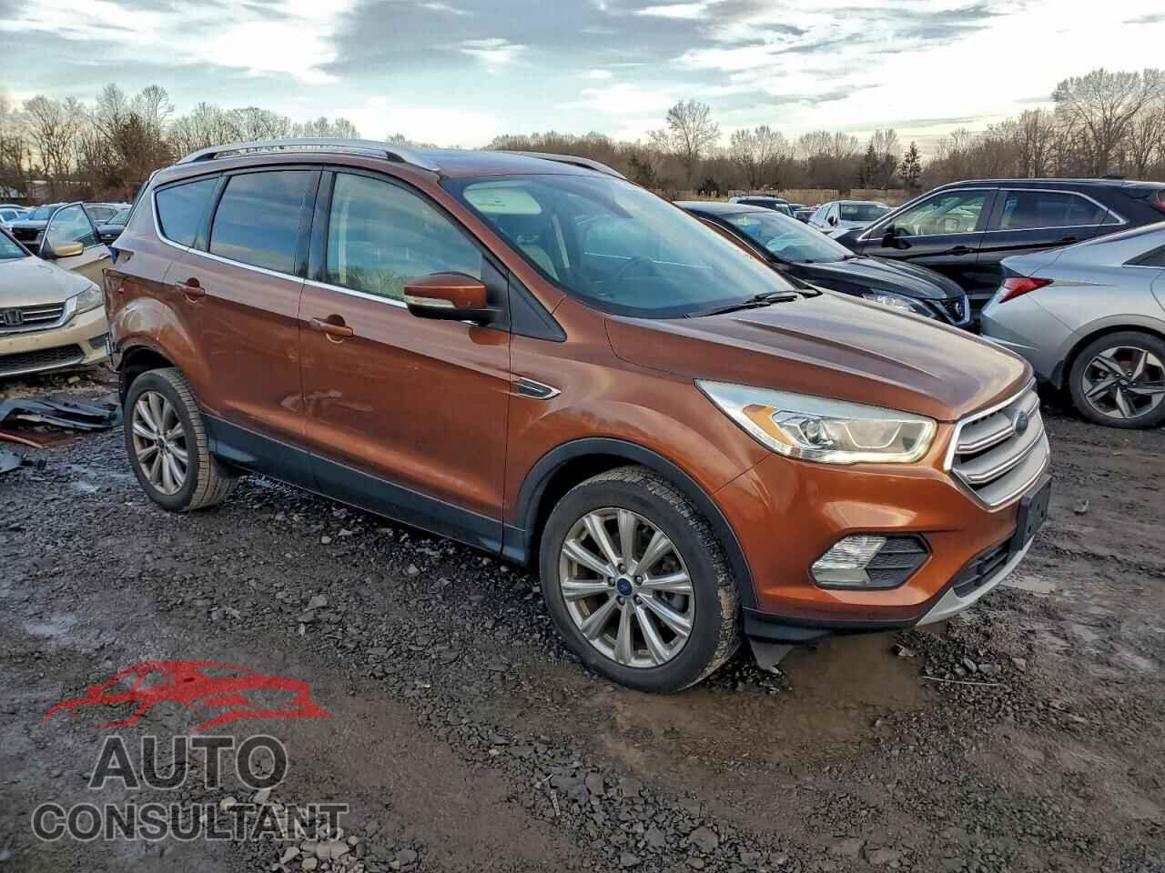 FORD ESCAPE 2017 - 1FMCU9JD1HUC71611