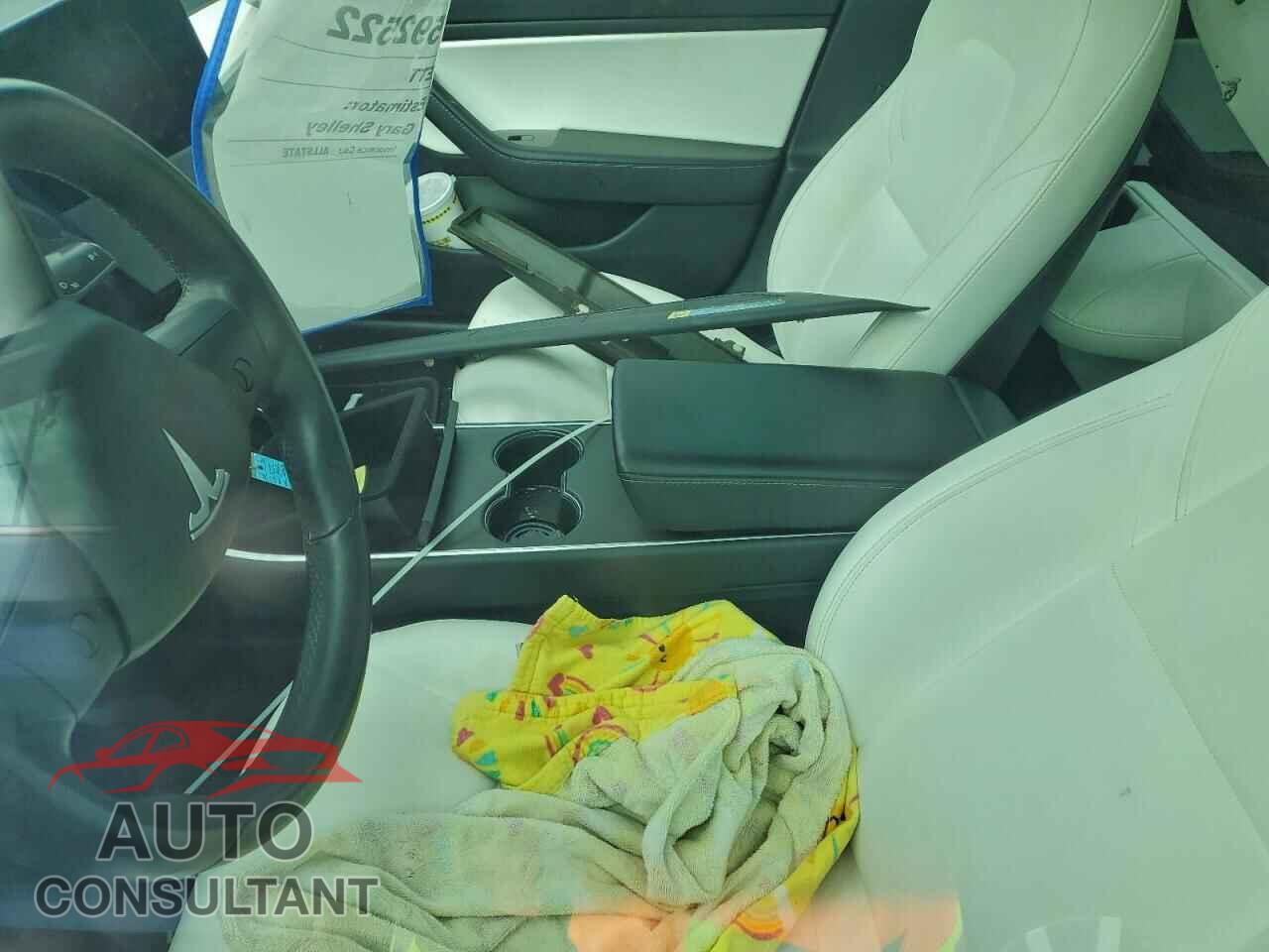 TESLA MODEL 3 2018 - 5YJ3E1EB9JF096969