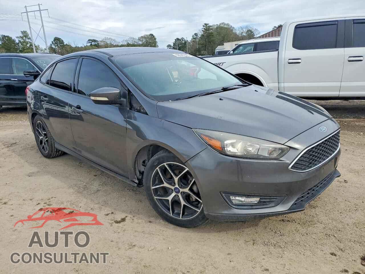 FORD FOCUS 2017 - 1FADP3H28HL317285