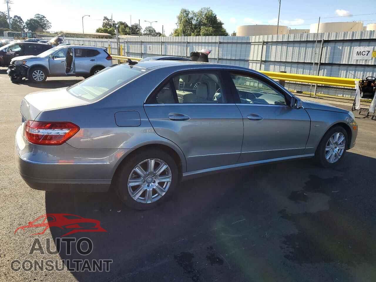 MERCEDES-BENZ E-CLASS 2012 - WDDHF5KB9CA555191