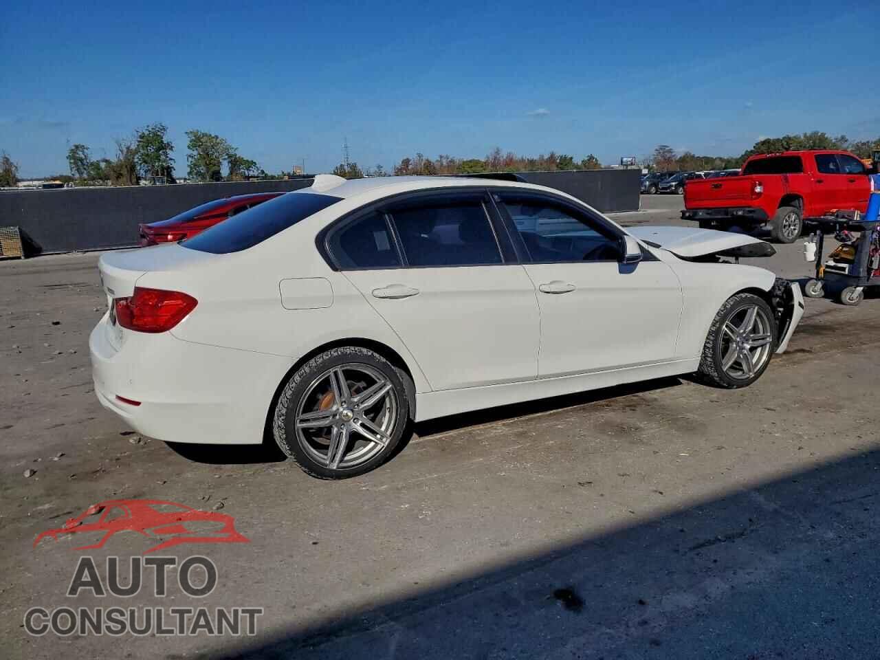 BMW 3 SERIES 2013 - WBA3B5G55DNP40512