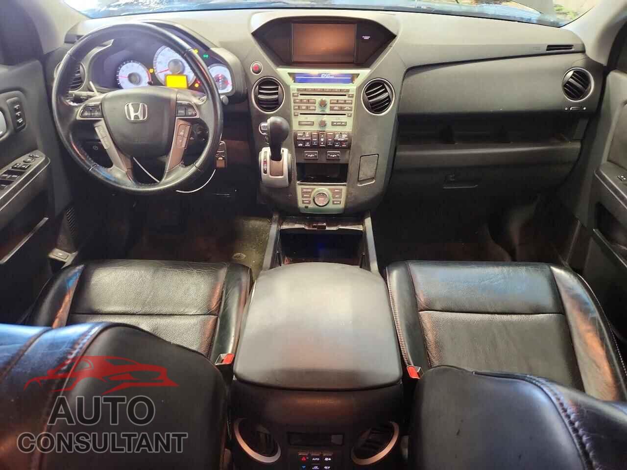 HONDA PILOT 2011 - 5FNYF4H99BB043512