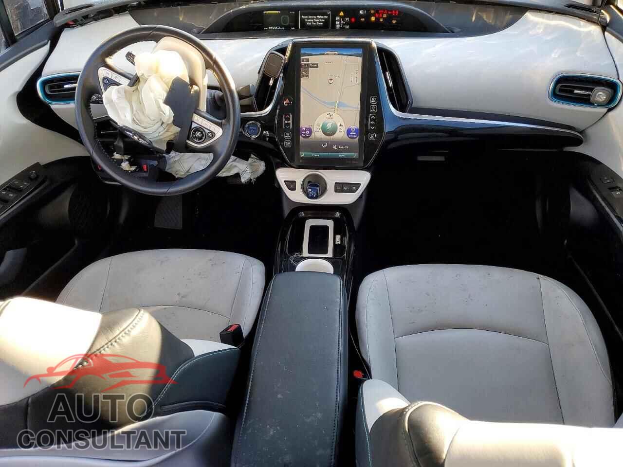 TOYOTA PRIUS 2017 - JTDKARFP4H3034757