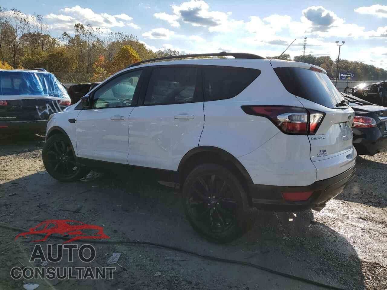 FORD ESCAPE 2017 - 1FMCU9GD0HUC41331