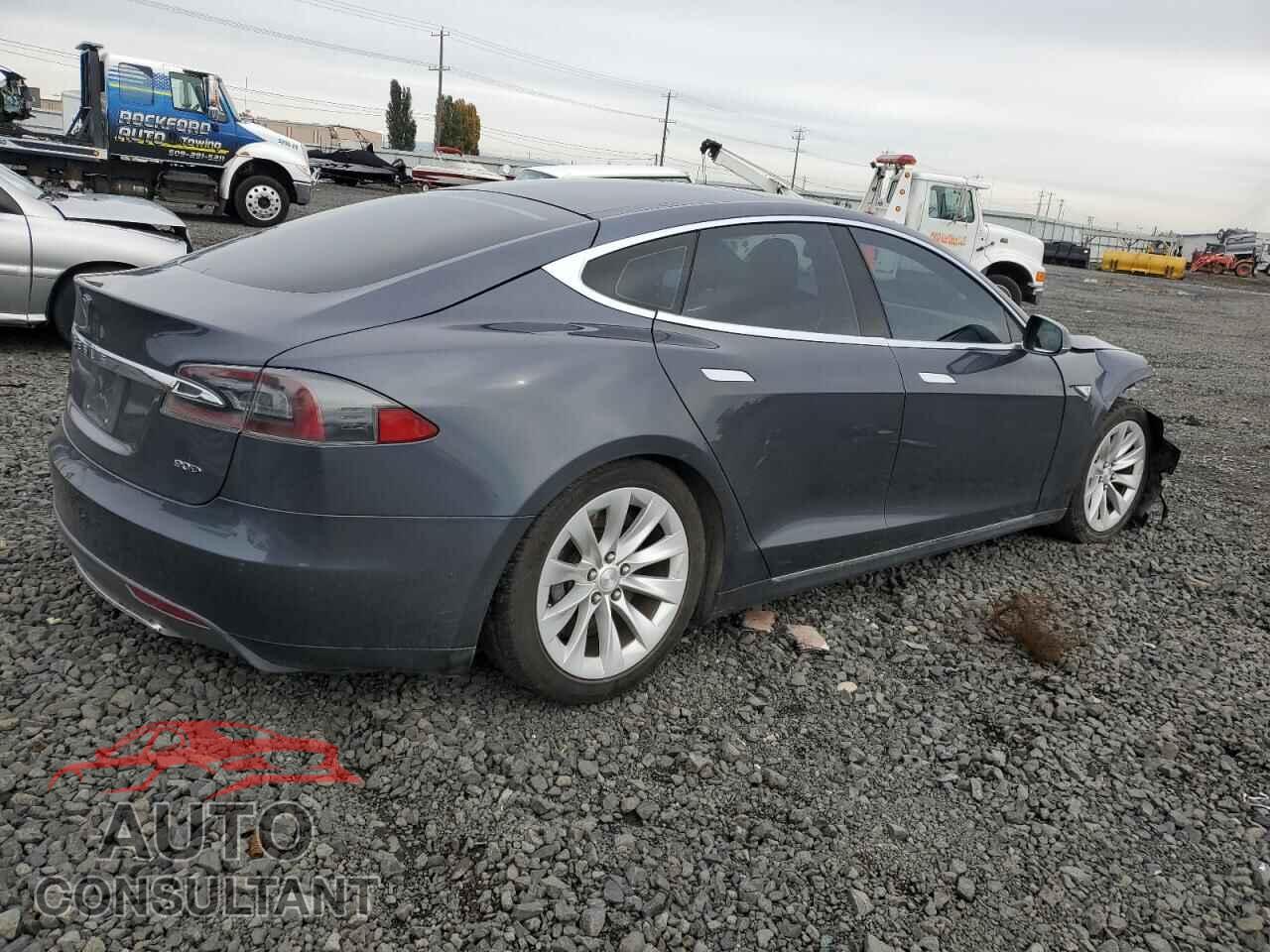 TESLA MODEL S 2015 - 5YJSA1E20FF117416