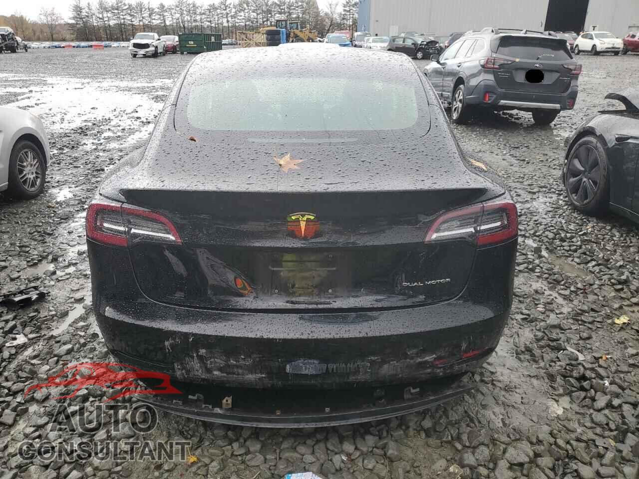 TESLA MODEL 3 2018 - 5YJ3E1EB2JF128841
