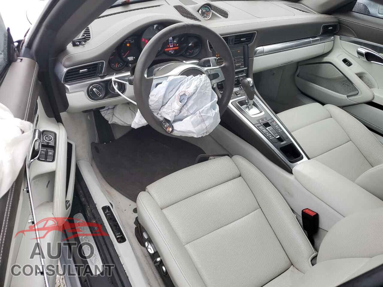PORSCHE 911 2014 - WP0BB2A99ES133198