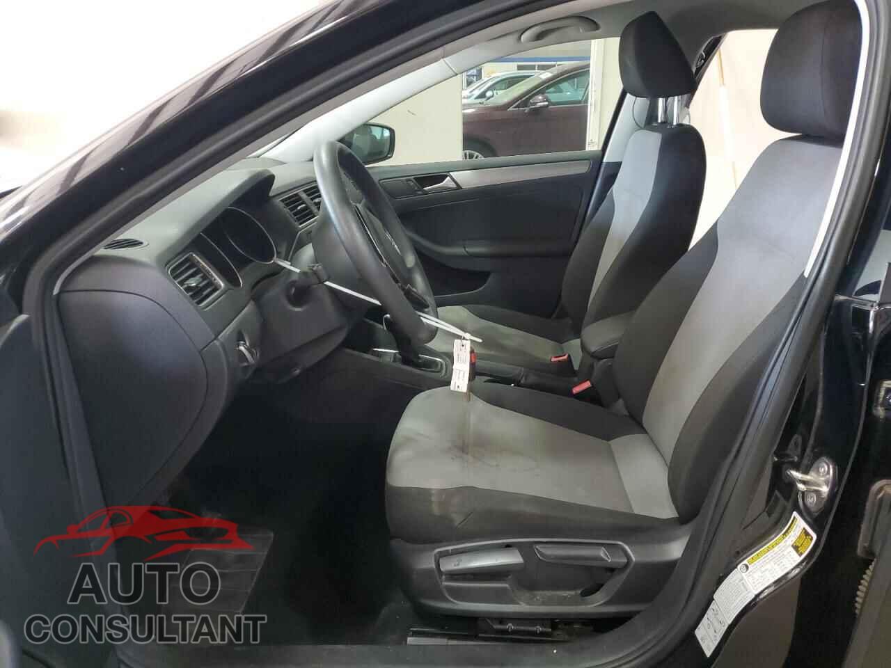 VOLKSWAGEN JETTA 2017 - 3VW2B7AJ8HM334012