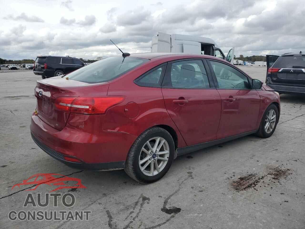 FORD FOCUS 2017 - 1FADP3F20HL330938