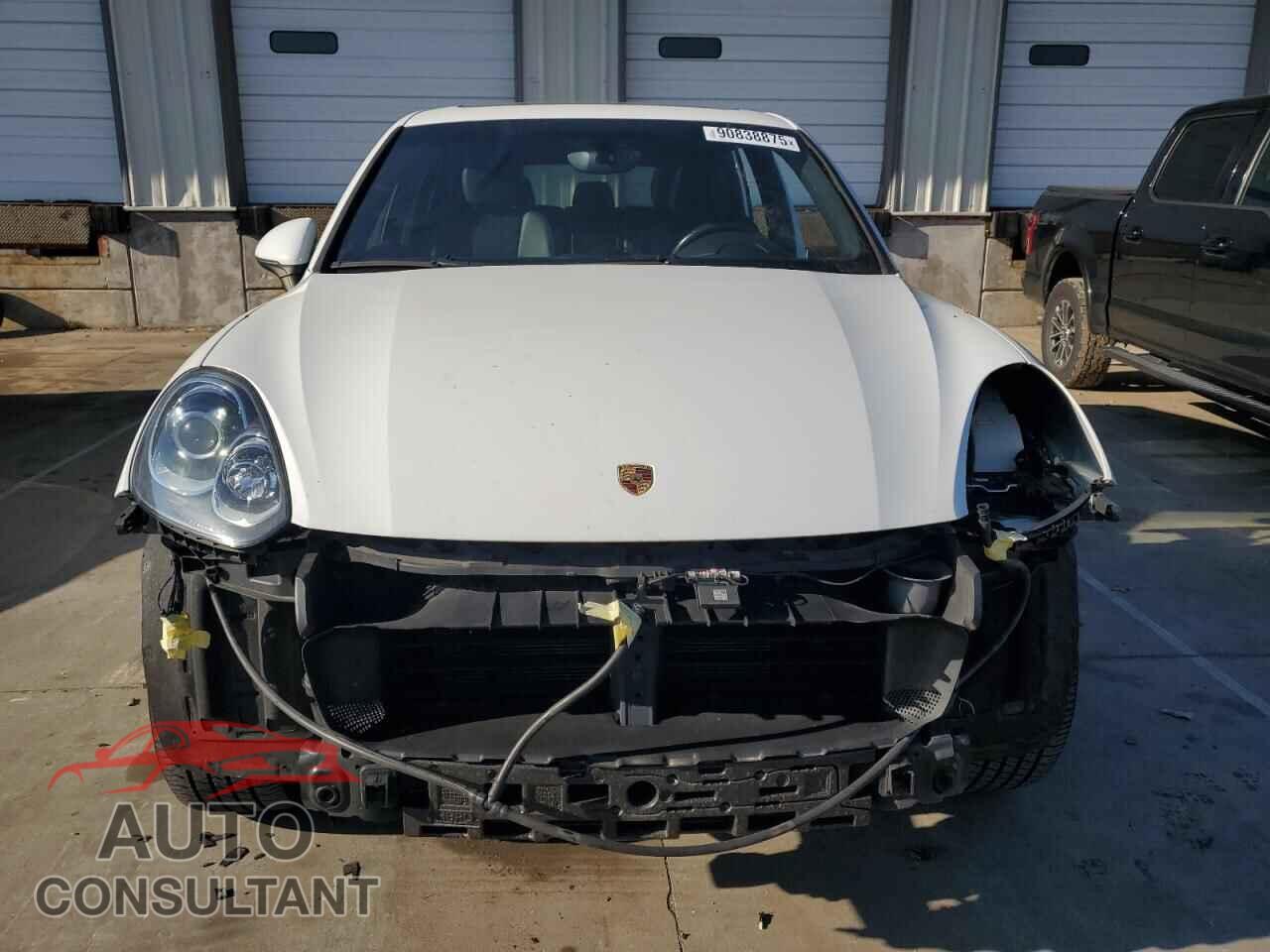 PORSCHE CAYENNE 2017 - WP1AA2A29HKA87795
