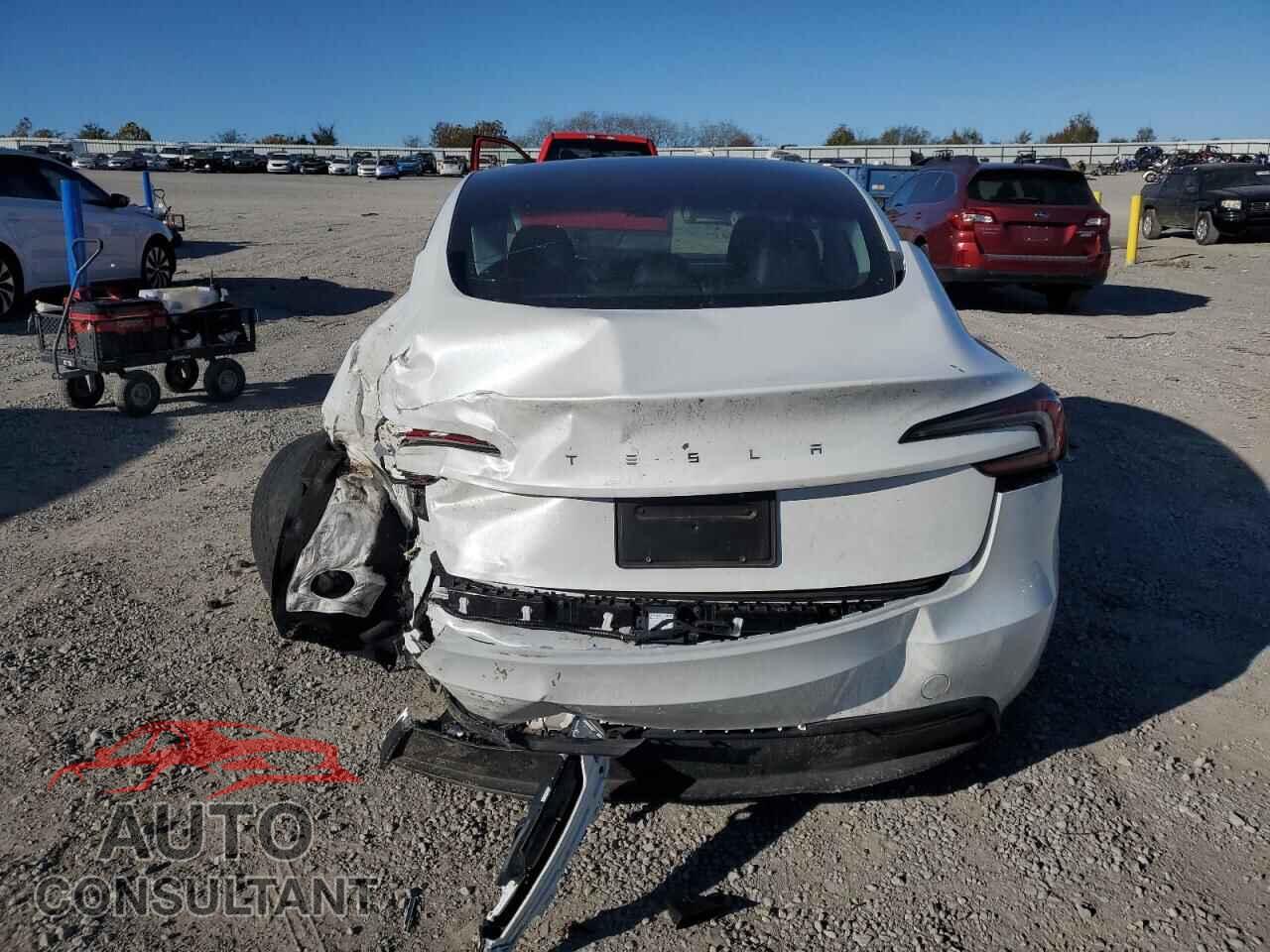 TESLA MODEL 3 2024 - 5YJ3E1EA2RF733770