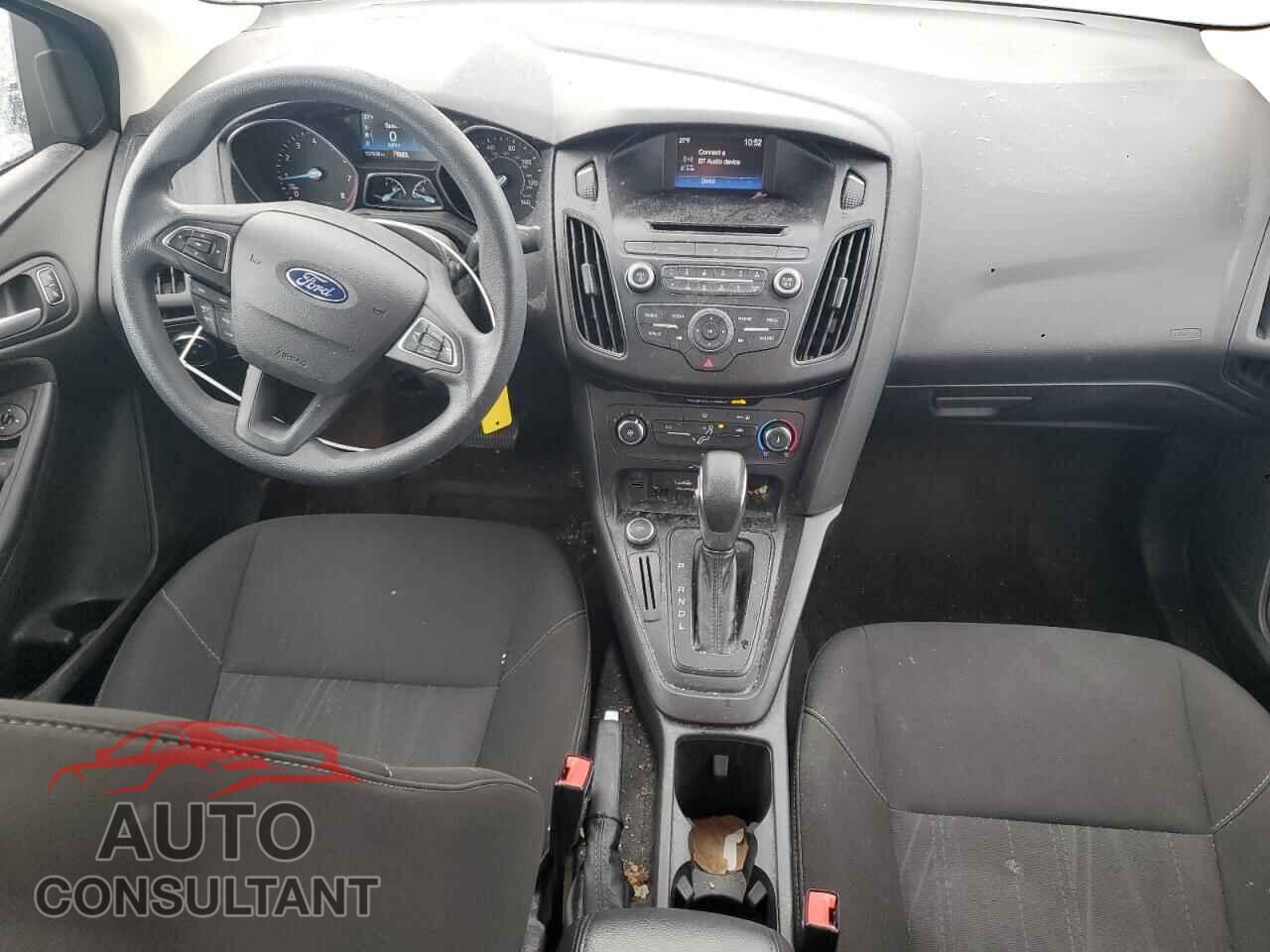 FORD FOCUS 2017 - 1FADP3F22HL308908