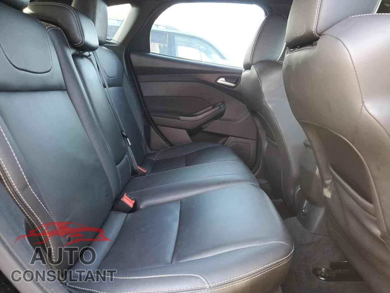 FORD FOCUS 2014 - 1FADP3L93EL186153