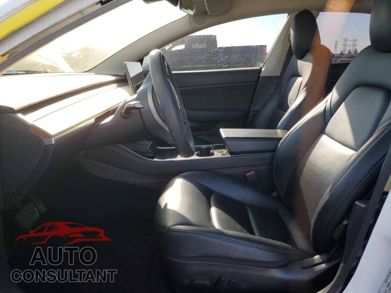 TESLA MODEL 3 2019 - 5YJ3E1EA7KF484663