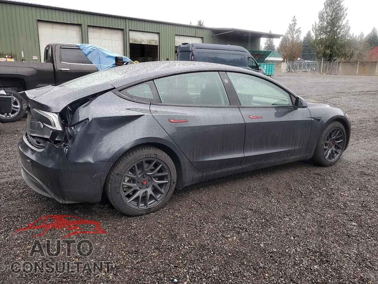 TESLA MODEL 3 2025 - 5YJ3E1EA3SF924944