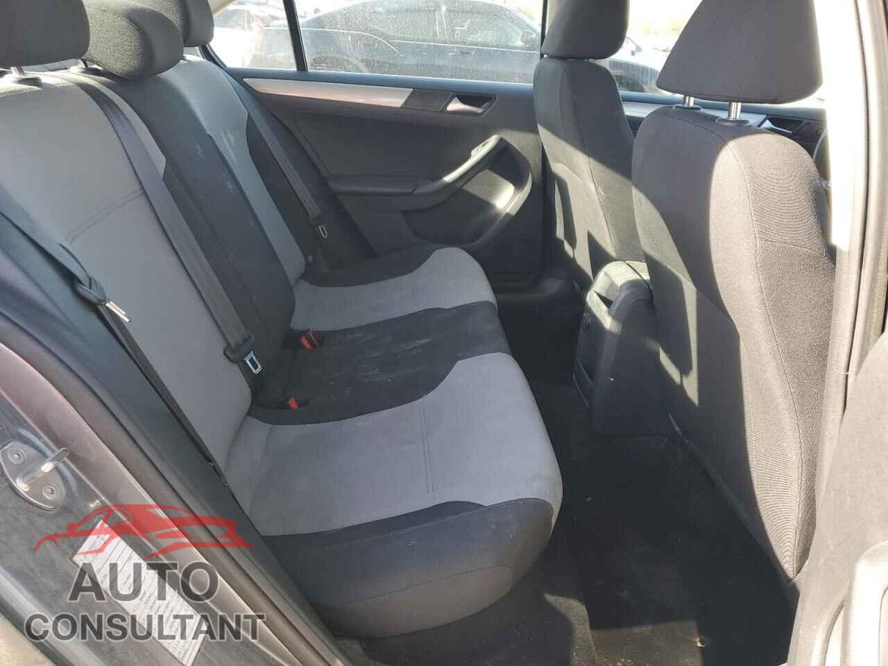 VOLKSWAGEN JETTA 2017 - 3VW2B7AJ5HM206066