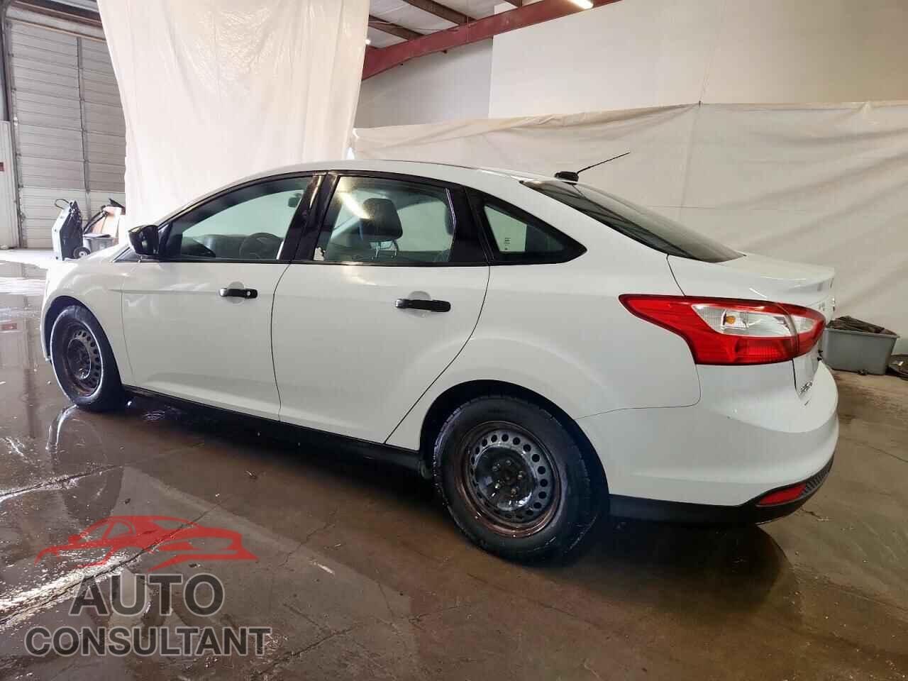 FORD FOCUS 2013 - 1FADP3E24DL313099