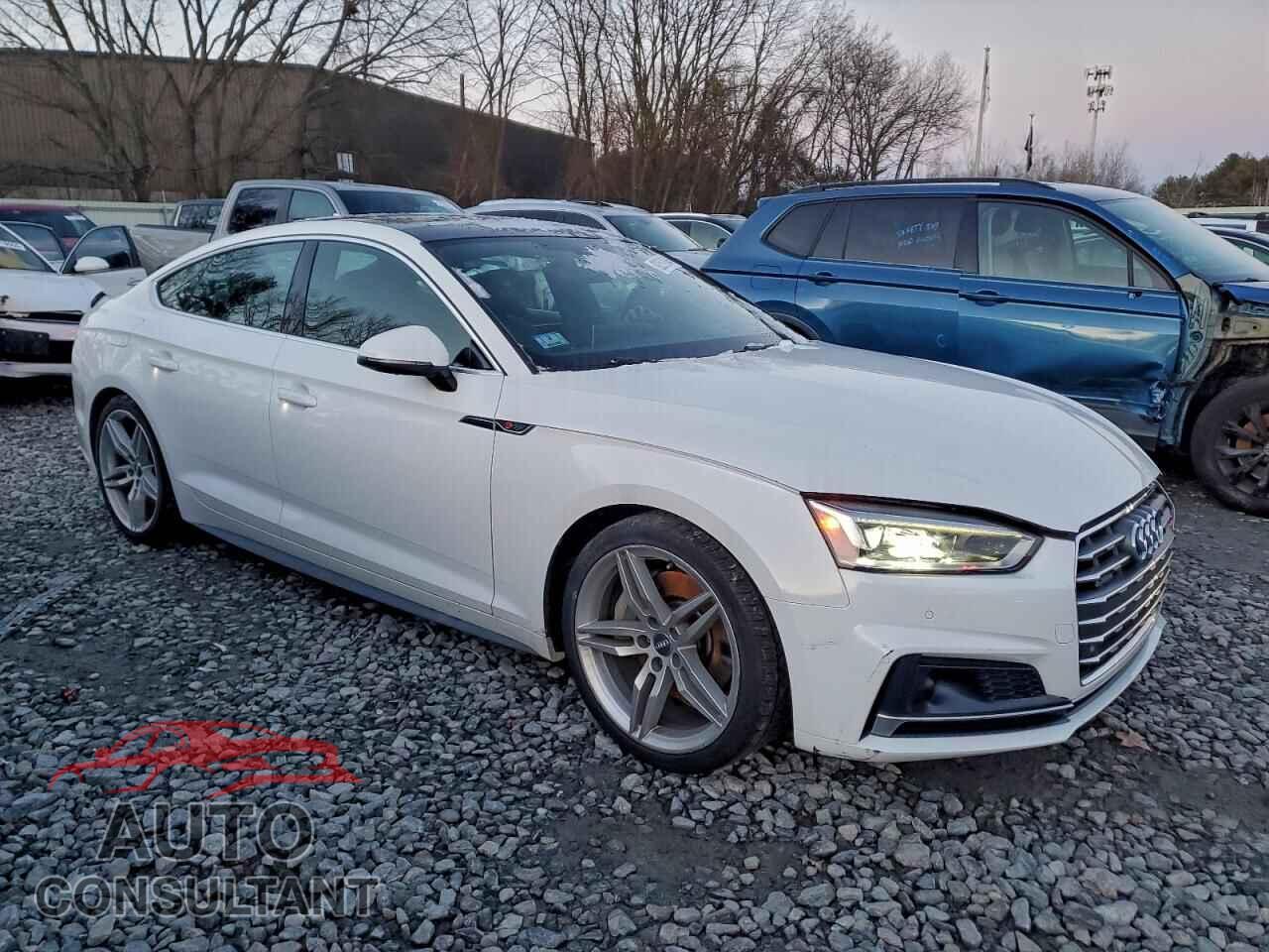 AUDI A5 2018 - WAUFNCF53JA032353