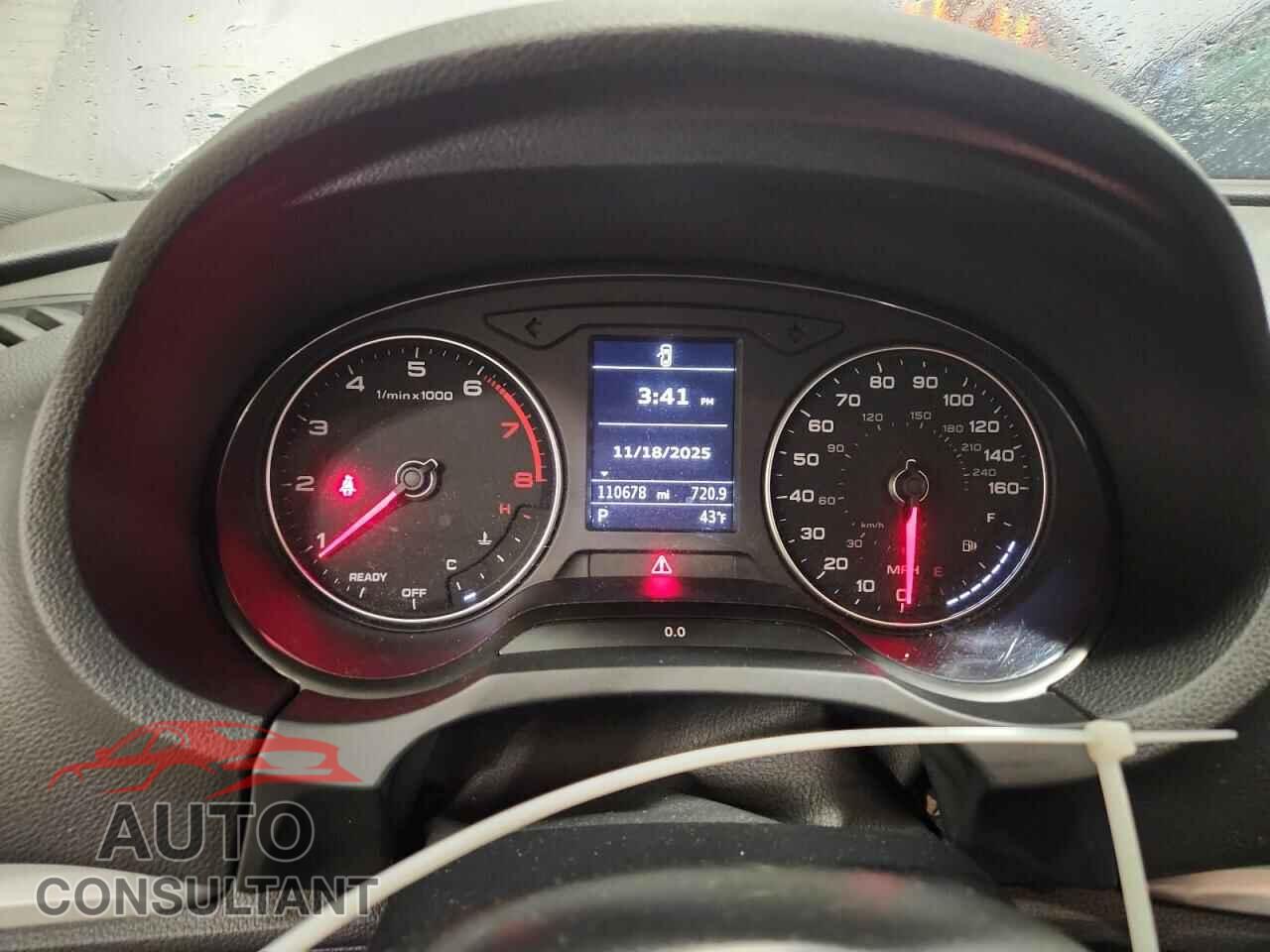 AUDI A3 2017 - WAUB8GFF3H1043031