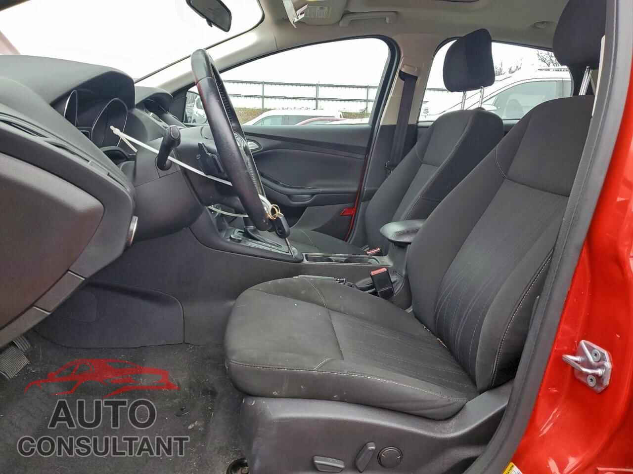 FORD FOCUS 2016 - 1FADP3K21GL288722