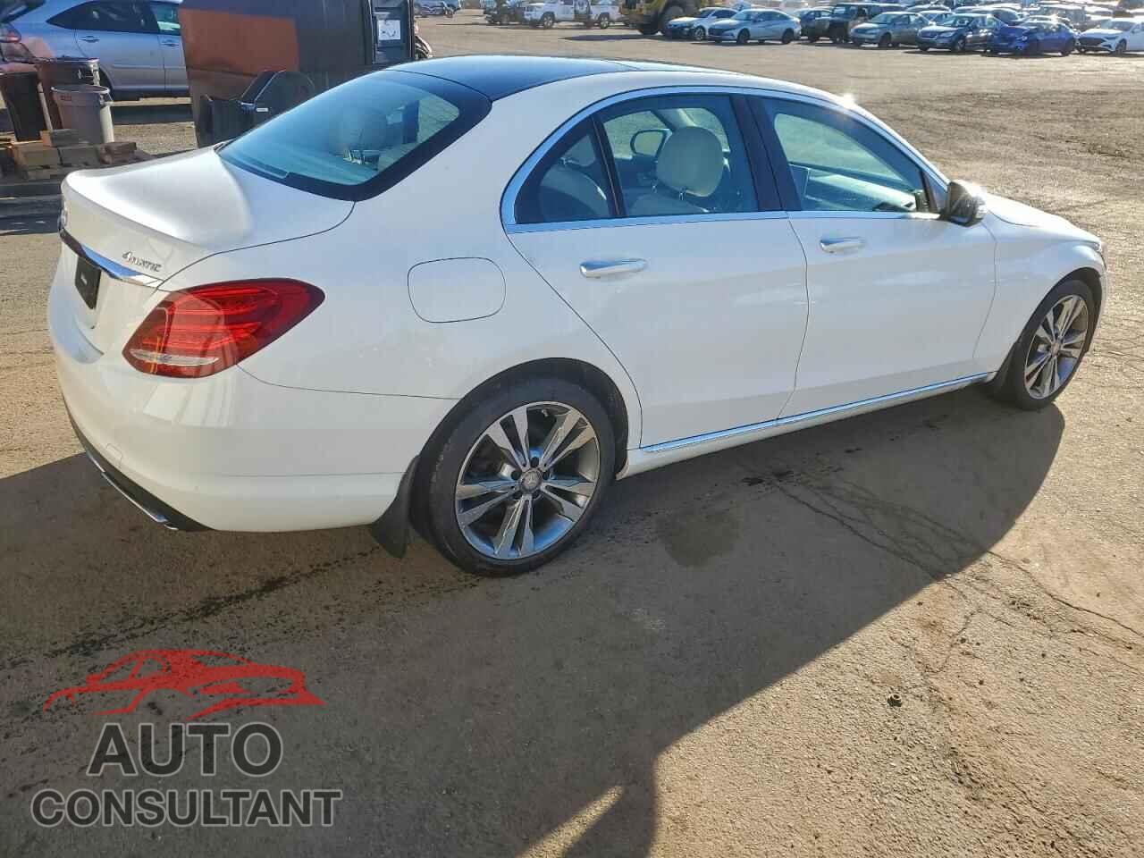 MERCEDES-BENZ C-CLASS 2015 - 55SWF4KB9FU079949
