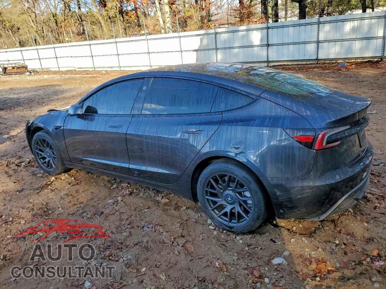 TESLA MODEL 3 2024 - 5YJ3E1EA6RF855371