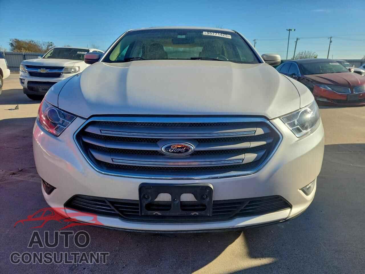 FORD TAURUS 2013 - 1FAHP2E85DG138015