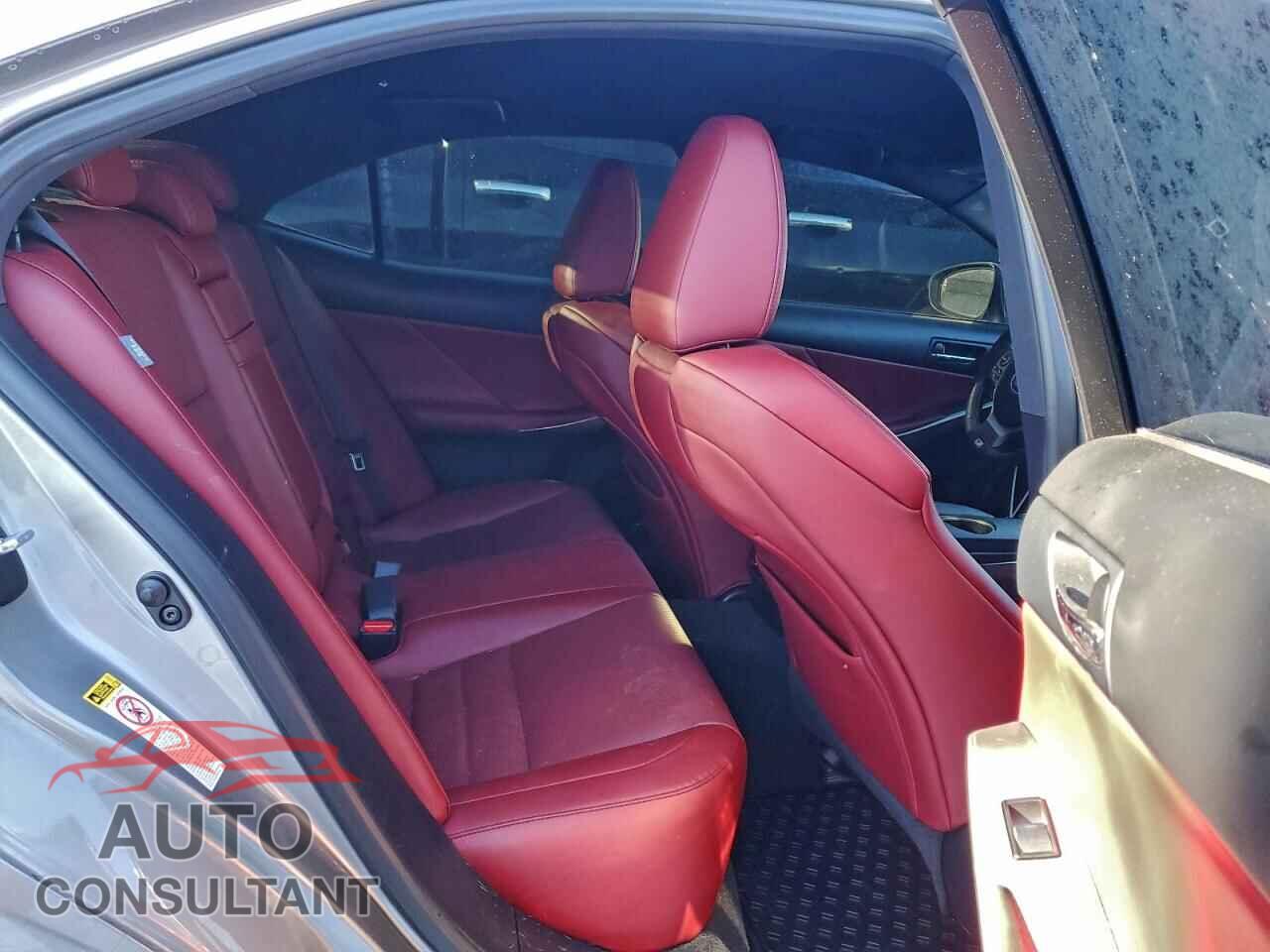 LEXUS IS 2015 - JTHCF1D22F5023013