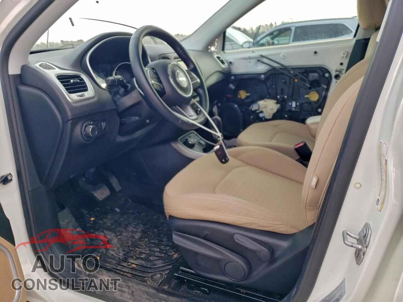 JEEP COMPASS 2017 - 3C4NJDAB0HT642405