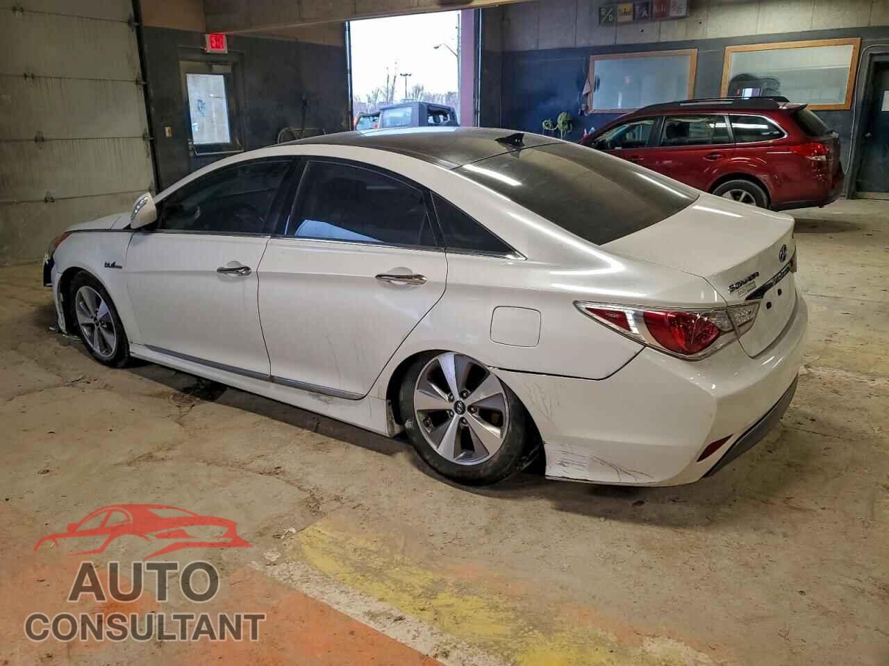 HYUNDAI SONATA 2012 - KMHEC4A44CA036189
