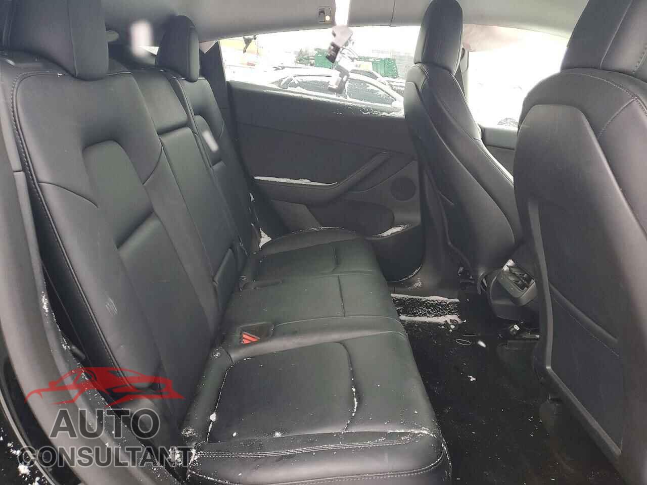 TESLA MODEL Y 2022 - 7SAYGDEE3NF377170