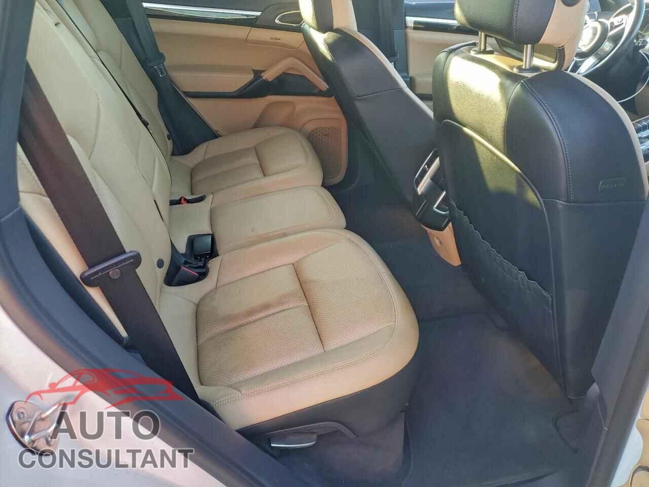 PORSCHE CAYENNE 2016 - WP1AE2A26GLA64553