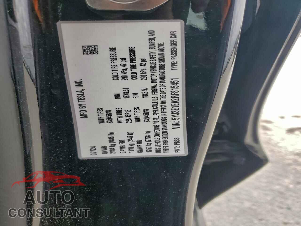 TESLA MODEL 3 2024 - 5YJ3E1EA2RF815451