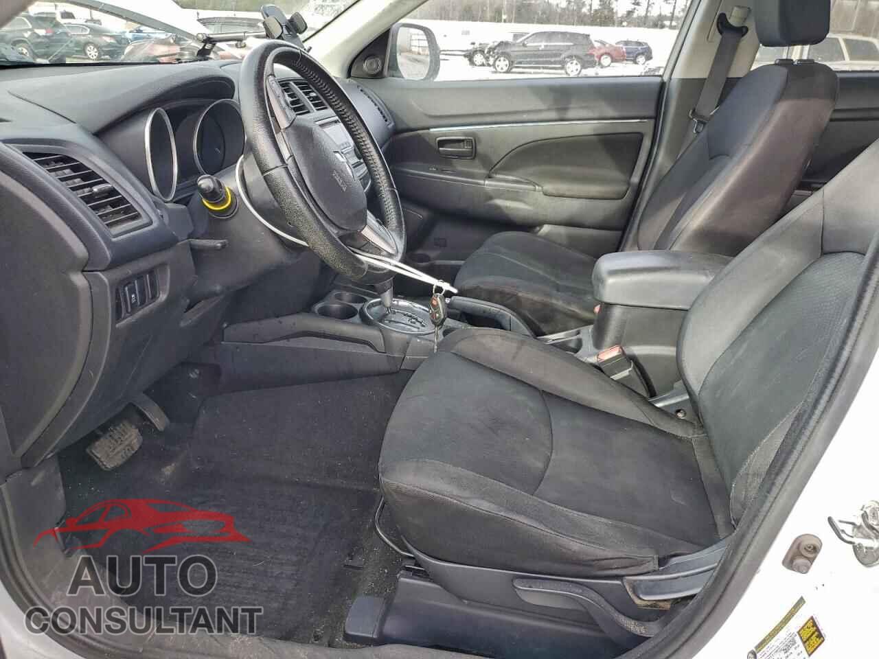 MITSUBISHI OUTLANDER 2015 - 4A4AP3AU9FE029827