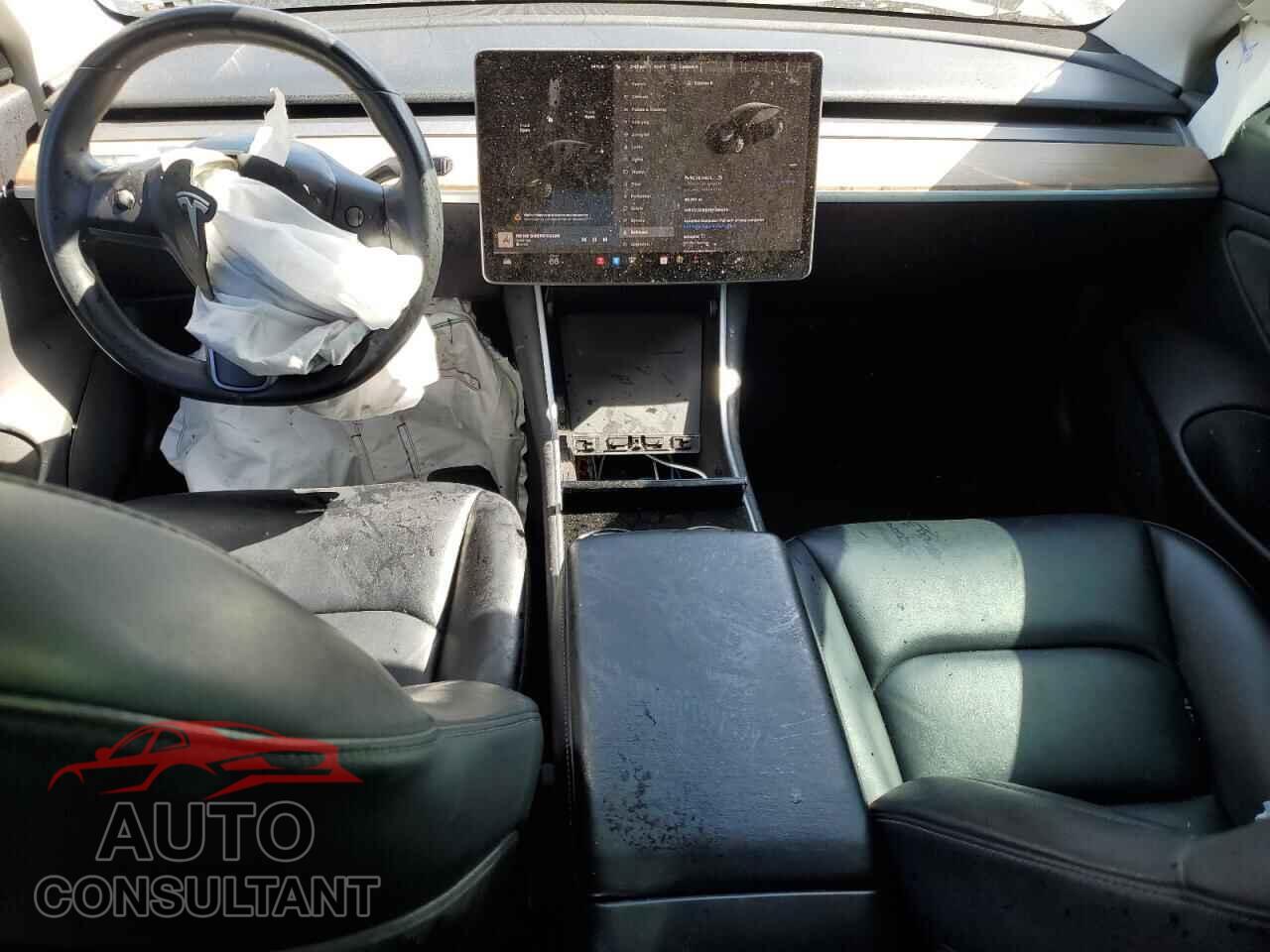 TESLA MODEL 3 2019 - 5YJ3E1EB5KF388930