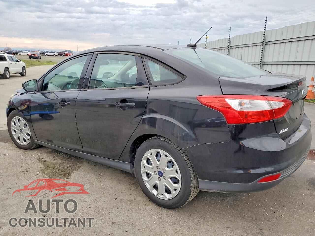 FORD FOCUS 2012 - 1FAHP3F23CL356041