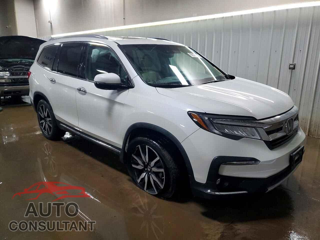 HONDA PILOT 2019 - 5FNYF6H04KB000600