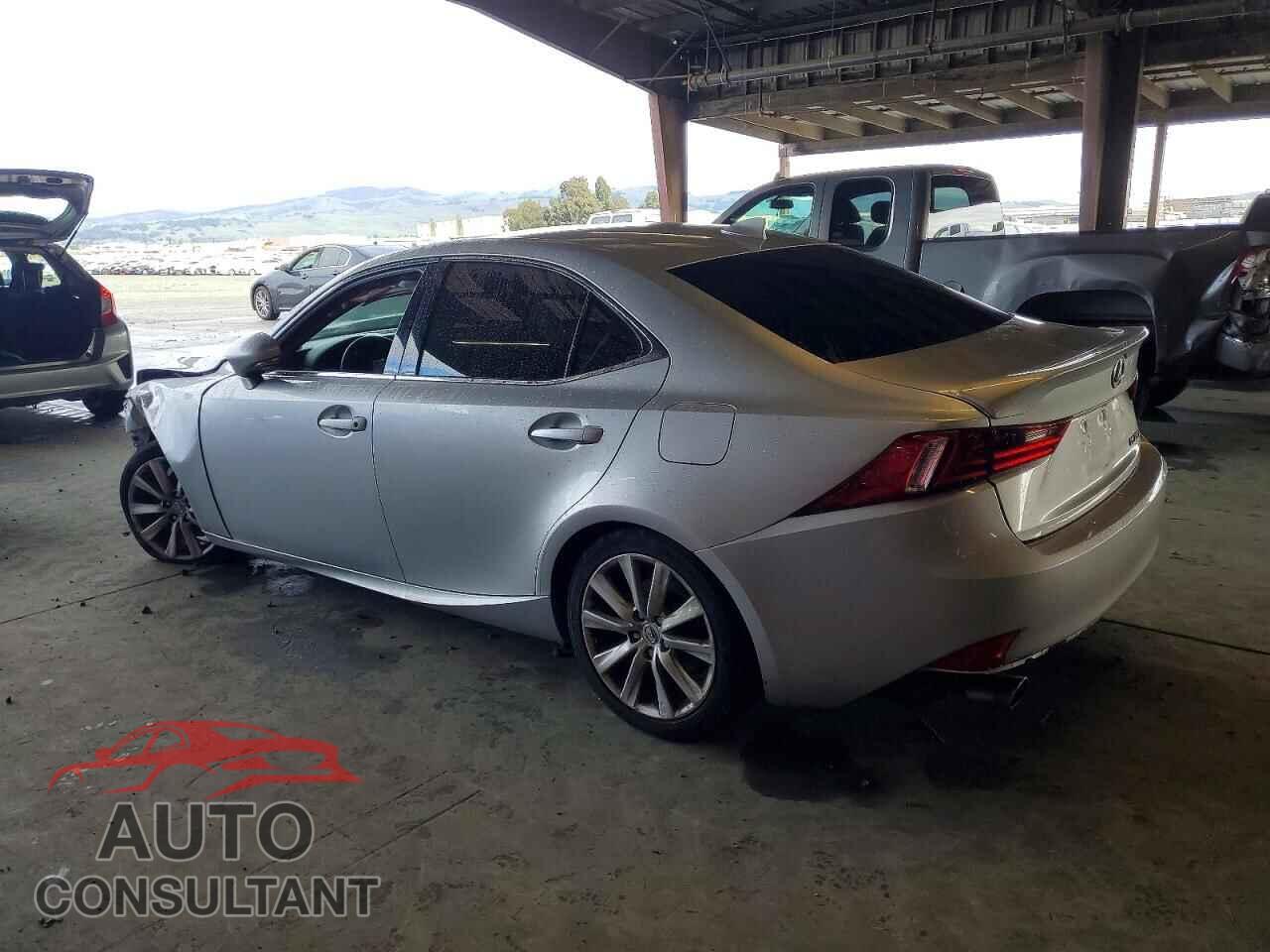 LEXUS IS 2015 - JTHBF1D29F5061141