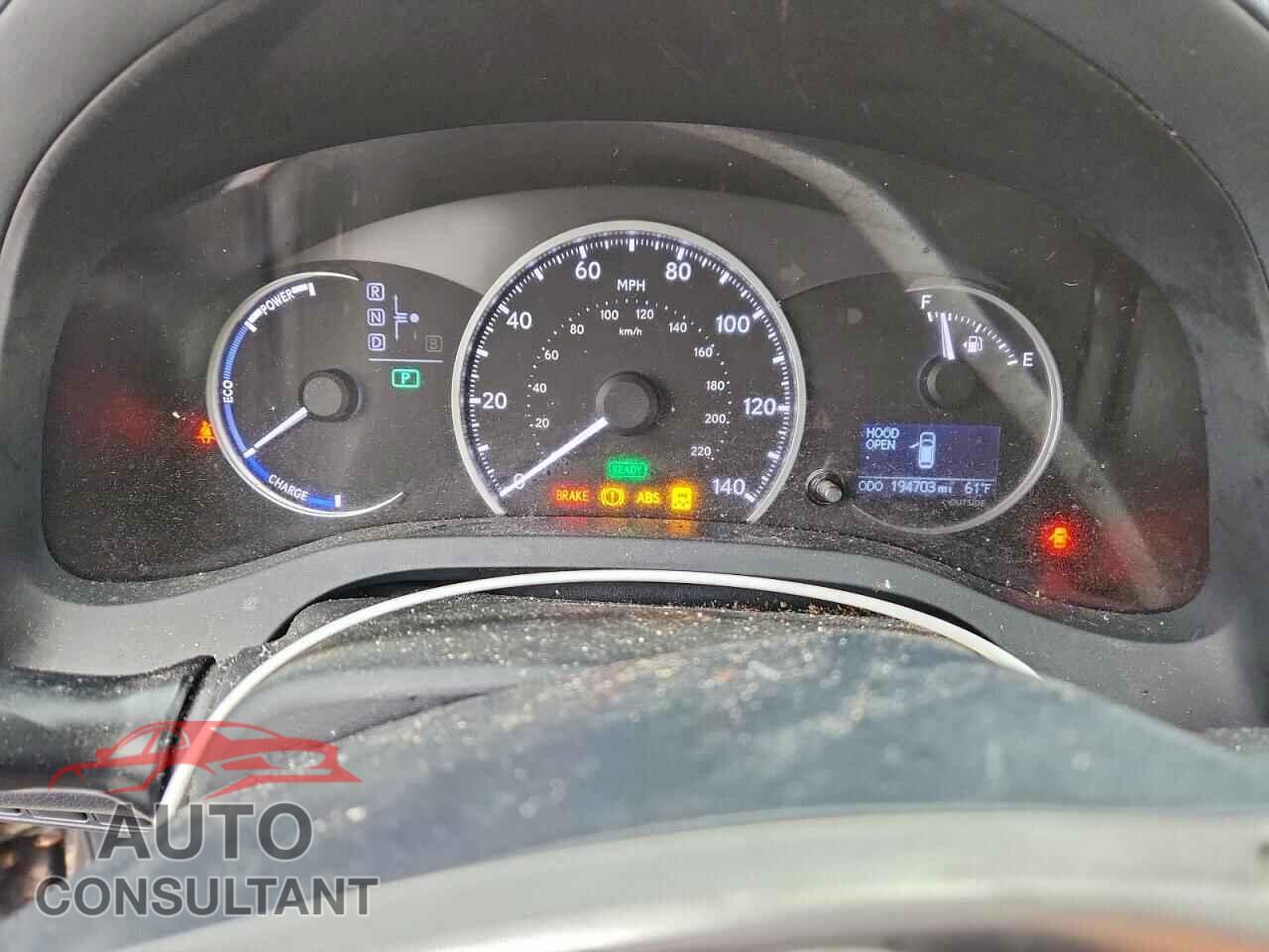 LEXUS CT 200 2011 - JTHKD5BH1B2006943